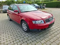Gebraucht Audi A4 131 PS (96 kW) 2002 Rot Kombi