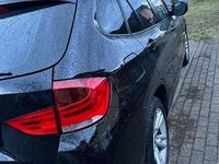 Gebraucht BMW X1 143 PS (105 kW) 2011 Schwarz SUV