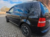 Gebraucht VW Touran 115 PS (84 kW) 2006 Schwarz Van / Kleinbus