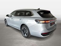 Gebraucht VW Passat Elegance 150 PS (110 kW) 2025 Oyster silver metallic Kombi