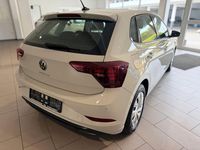 Gebraucht VW Polo Life 95 PS (69 kW) 2023 Grau Kleinwagen