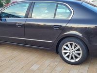 Gebraucht Skoda Superb 105 PS (77 kW) 2013 Braun Limousine