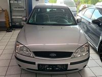 Gebraucht Ford Mondeo Ghia 145 PS (106 kW) 2001 Silber Limousine