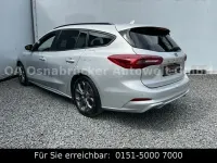 Gebraucht Ford Focus ST-Line 116 PS (85 kW) 2025 Silber Limousine