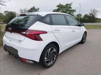 Gebraucht Hyundai i20 101 PS (74 kW) 2021 Weiß Kleinwagen