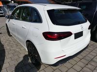 Gebraucht Mercedes B200 Progressive 150 PS (110 kW) 2024 Weiß Kleinwagen