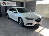 Używany Opel Insignia Exklusiv 170 KM (125 kW) 2018 Biały Sedan/Limuzyna