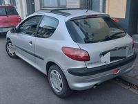 Gebraucht Peugeot 206 75 PS (55 kW) 2000 Grau Kleinwagen