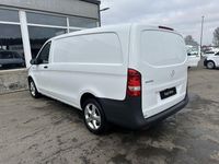 Gebraucht Mercedes e-Vito 85 kW (116 PS) 2021 Weiß Van / Kleinbus