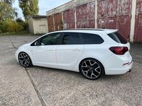 Gebraucht Opel Astra OPC 194 PS (142 kW) 2014 Weiß Kombi