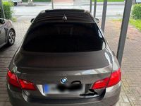 Gebraucht BMW 530 258 PS (189 kW) 2012 Braun Limousine