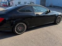 Gebraucht Mercedes C180 156 PS (114 kW) 2012 Schwarz Coupé
