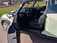 Gebraucht Mini Cooper Cabriolet 122 PS (89 kW) 2015 Weiß Cabrio