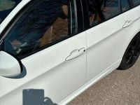 Gebraucht BMW 320 Lifestyle 185 PS (136 kW) 2011 Weiß Kombi