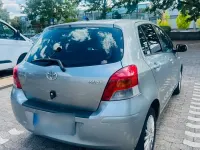 Gebraucht Toyota Yaris 101 PS (74 kW) 2009 Silber Kleinwagen