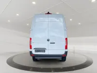Gebraucht Mercedes Sprinter 170 PS (125 kW) 2024 Arktikweiss Van