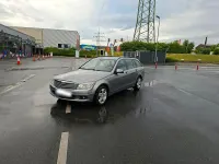 Gebraucht Mercedes C220 170 PS (125 kW) 2009 Grau Kombi