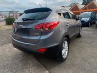 gebraucht Hyundai ix35 1.6 Comfort blue 2WD