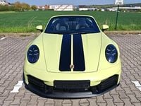 Gebraucht Porsche 911 Carrera Cabriolet 394 PS (289 kW) 2025 Gelb Cabrio
