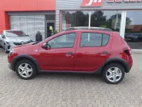 Gebraucht Dacia Sandero Prestige 103 PS (75 kW) 2014 Rot SUV