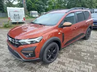 Neu Dacia Jogger Extreme 91 PS (66 kW) 2026 Terracottabraun metallic Van / Kleinbus