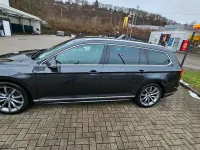 Gebraucht VW Passat R 150 PS (110 kW) 2018 Grau Kombi