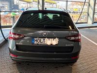 Gebraucht Skoda Superb Ambition 150 PS (110 kW) 2018 Grau Kombi