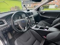 Gebraucht Volvo V60 115 PS (84 kW) 2015 Weiß Kombi