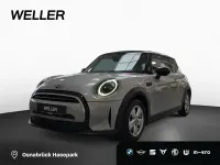 Używany Mini Cooper Essential 136 KM (100 kW) 2023 Srebrny Hatchback