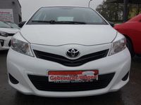 Gebraucht Toyota Yaris Cool 69 PS (50 kW) 2014 Weiß Limousine