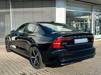 Gebraucht Volvo S60 Plus 197 PS (144 kW) 2024 Schwarz Limousine