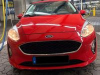 Gebraucht Ford Fiesta Cool & Connect 101 PS (74 kW) 2018 Rot Kleinwagen