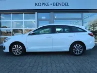Gebraucht Hyundai i30 Trend 120 PS (88 kW) 2018 Polar white Kombi