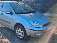 Usata Ford Focus 101 CV (74 kW) 2004 Grigio Berlina