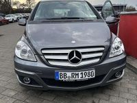 Gebraucht Mercedes B180 109 PS (80 kW) 2011 Grau Van / Kleinbus