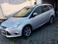 gebraucht Ford Focus Turnier 1,6 TDCi Sync Edition