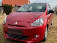 Gebraucht Mitsubishi Space Star 70 PS (51 kW) 2013 Rot Van / Kleinbus