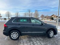 Gebraucht VW Tiguan Sound 150 PS (110 kW) 2017 Grau SUV