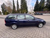 Gebraucht Ford Focus 101 PS (74 kW) 2000 Blau Kombi
