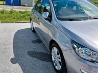 Gebraucht Peugeot 308 Allure 131 PS (96 kW) 2014 Silber Kleinwagen