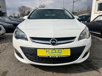 Gebraucht Opel Astra Edition 110 PS (80 kW) 2016 Schneeweiss/summitwhite/arctic Kombi