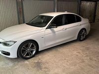 Gebraucht BMW 328 Sport Line 245 PS (180 kW) 2014 Weiß Limousine