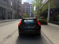 Gebraucht Volvo V60 Business Edition 150 PS (110 kW) 2016 Schwarz Kombi
