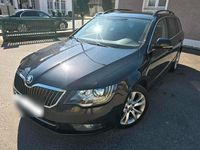 Gebraucht Skoda Superb Exclusive 170 PS (125 kW) 2014 Schwarz Kombi