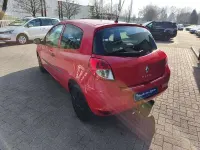 Gebraucht Renault Clio 75 PS (55 kW) 2013 Rot Kleinwagen
