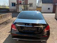 Gebraucht Mercedes E220 194 PS (142 kW) 2016 Schwarz Limousine