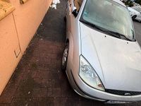 Gebraucht Ford Focus 100 PS (73 kW) 2002 Grau Kleinwagen
