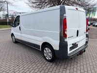Gebraucht Renault Trafic 90 PS (66 kW) 2008 Weiß Van / Kleinbus