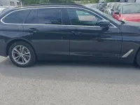 Gebraucht BMW 520 Performance 190 PS (139 kW) 2022 Saphirschwarz (metallic) Kombi