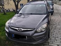 Gebraucht Hyundai i30 90 PS (66 kW) 2011 Grau Kombi